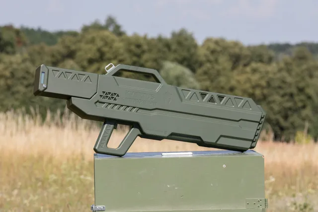 KVERTUS AD MW, Man-portable anti-drone jammer, Air Defense - view 2
