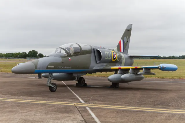 L-159 ALCA, Light attack aircraft / advanced trainer, Aircraft & UAVs - view 2