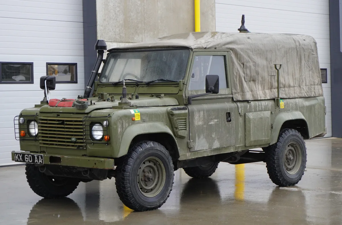 Land Rover Defender, 4x4 military utility vehicle and protected-vehicle chassis family, Support Equipment