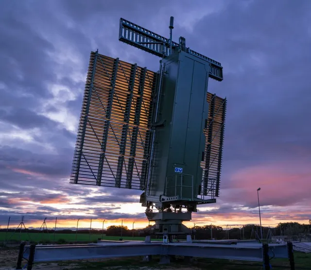 LANZA radar family, 3D air-surveillance and air-defense radar family, Air Defense - view 1