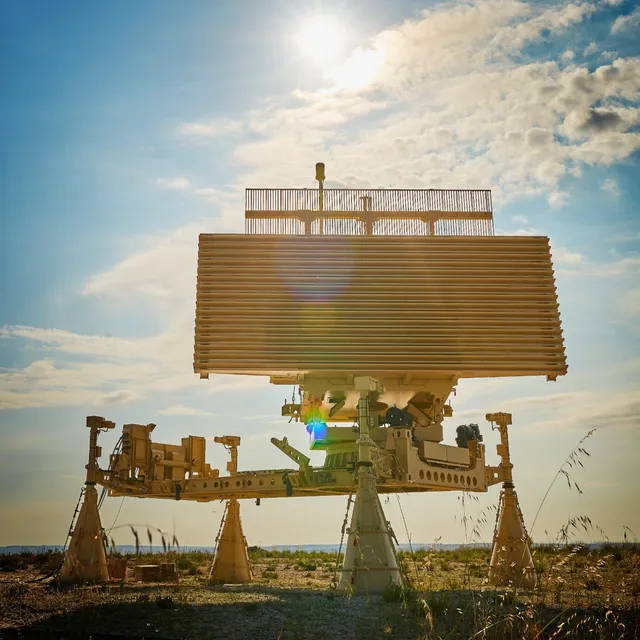 LANZA radar family, 3D air-surveillance and air-defense radar family, Air Defense - view 2