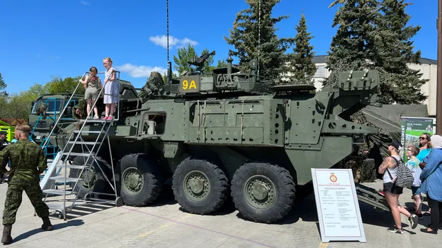 LAV 6.0, 8x8 infantry fighting vehicle, Armored Vehicles - view 2