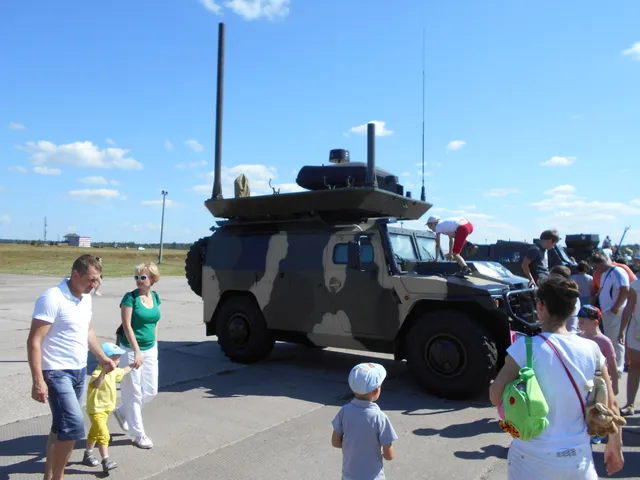 Leer-2 electronic warfare system, Mobile electronic warfare vehicle, Electronic Warfare - view 1