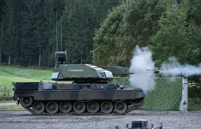 Leopard 1 Skyranger 35, Tracked self-propelled short-range air-defense gun system, Air Defense - view 1