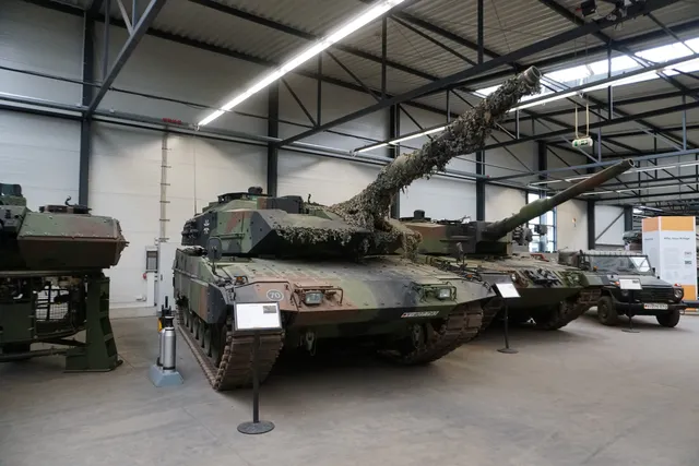 Leopard 2, Main battle tank, Tanks - view 4