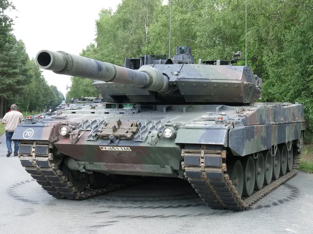 Leopard 2, Main battle tank, Tanks - view 2