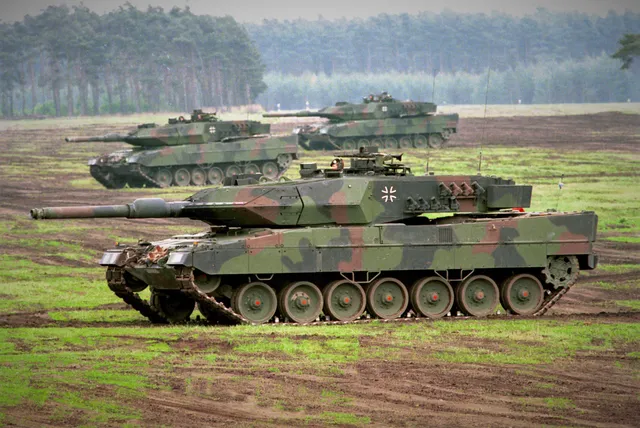 Leopard 2, Main battle tank, Tanks - view 5