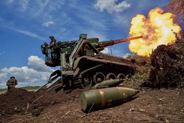 M106 203 mm high-explosive fragmentation projectile, 203 mm high-explosive fragmentation projectile, Munitions - view 1