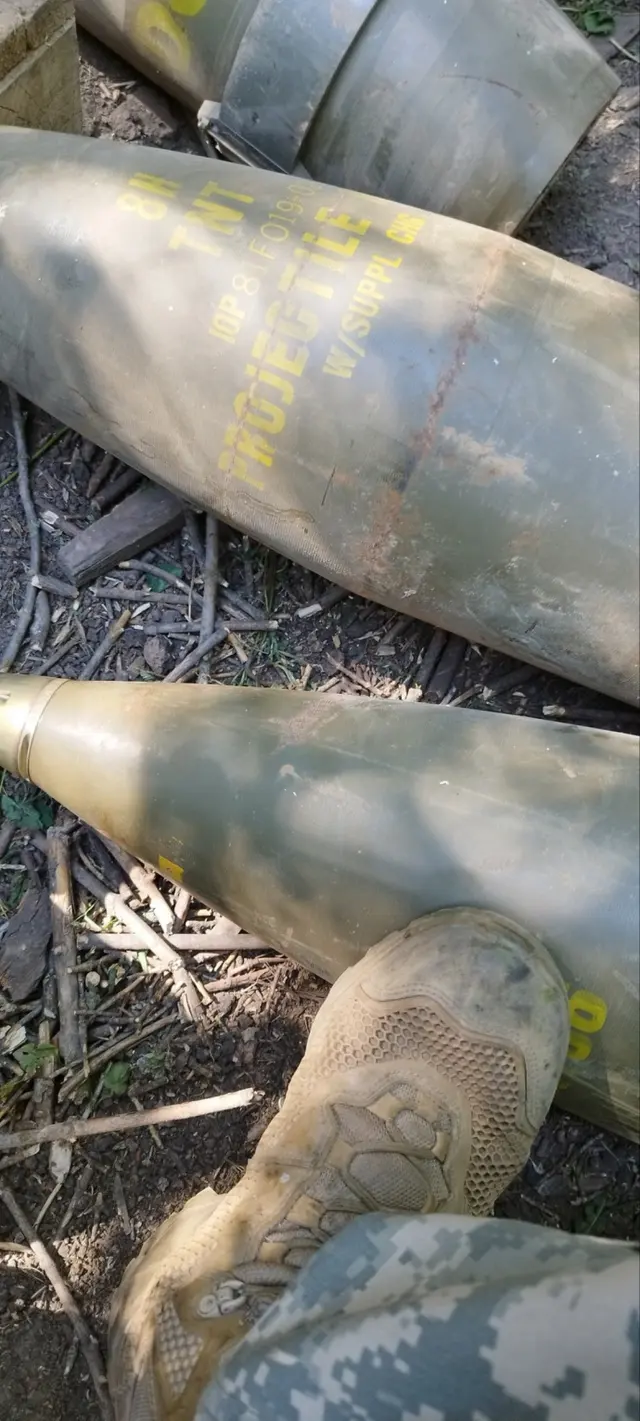 M106 203 mm artillery projectiles photographed in Ukraine in June 2023