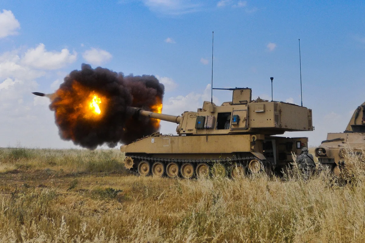 M109A6 Paladin, 155 mm tracked self-propelled howitzer, Artillery - 2014 Russia-Ukraine War
