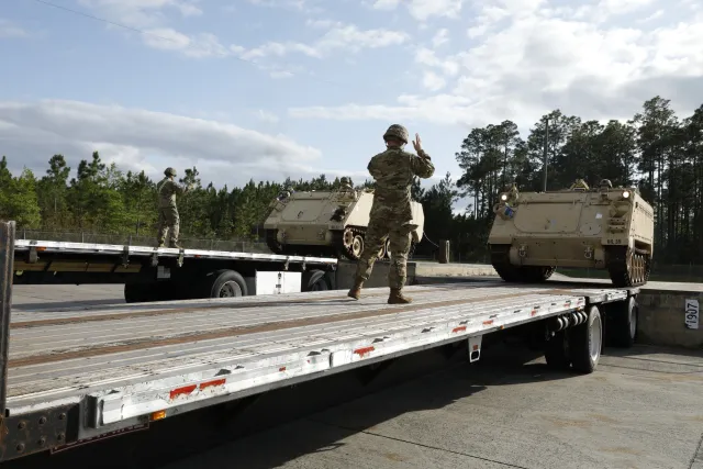M113, Armored personnel carrier, Armored Vehicles - view 1