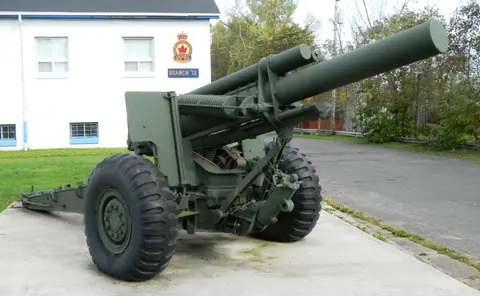 M114 155 mm Howitzer, 155 mm towed field howitzer, Artillery