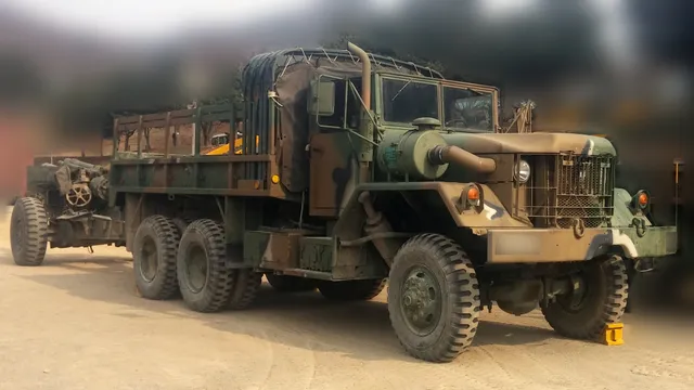 M114 155 mm Howitzer, 155 mm towed field howitzer, Artillery - view 1