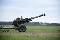 M119, 105 mm lightweight towed howitzer, Artillery