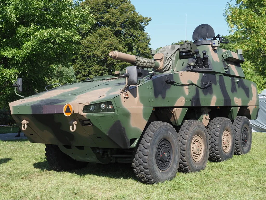 M120 Rak, 120 mm turreted self-propelled mortar system, Artillery