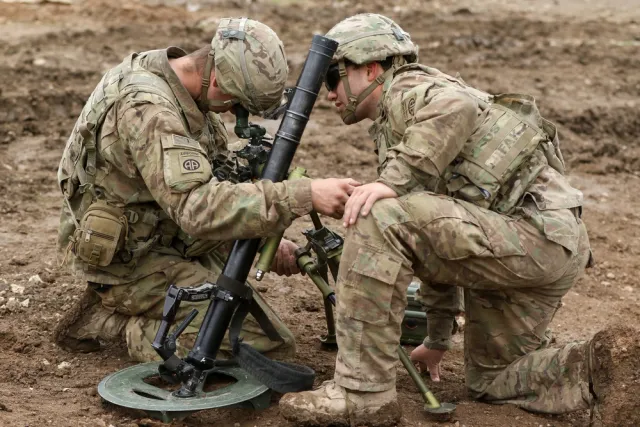 M224, 60 mm lightweight company mortar, Artillery - view 1