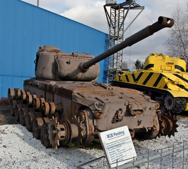 M26 Pershing, Heavy tank at introduction; later reclassified as a medium tank, Tanks - view 2