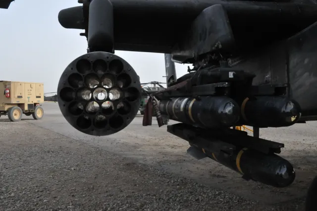 M261 lightweight launcher, 19-round 70 mm rocket launcher, Support Equipment - view 2