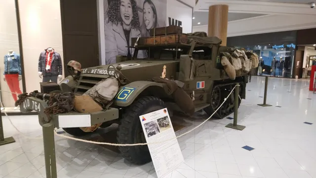 M5 half-track, Half-track armored personnel carrier, Armored Vehicles - view 2