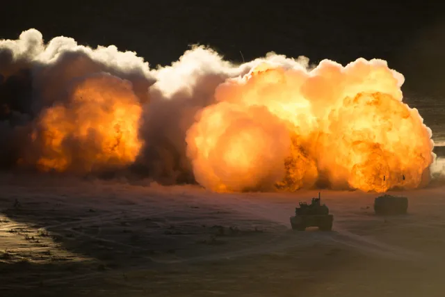 M58 Mine Clearing Line Charge, Linear demolition charge, Munitions - view 1