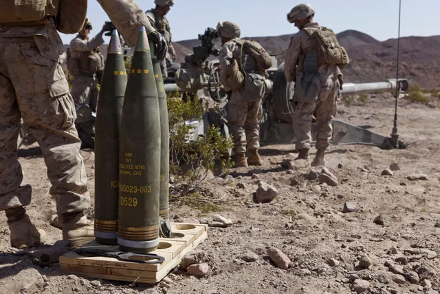 M795 155 mm high-explosive projectile, 155 mm high-explosive projectile, Munitions - view 1
