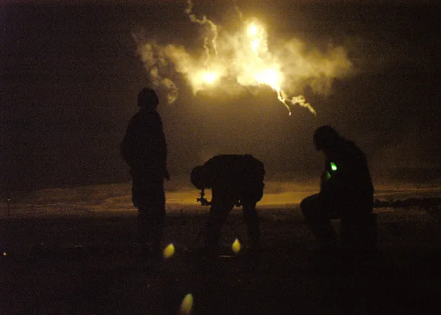 M824 60 mm illumination mortar projectile, 60 mm illumination mortar projectile, Artillery - view 1