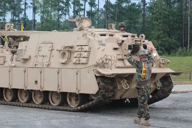 M88 recovery vehicle, Tracked armored recovery vehicle, Support Equipment - view 1
