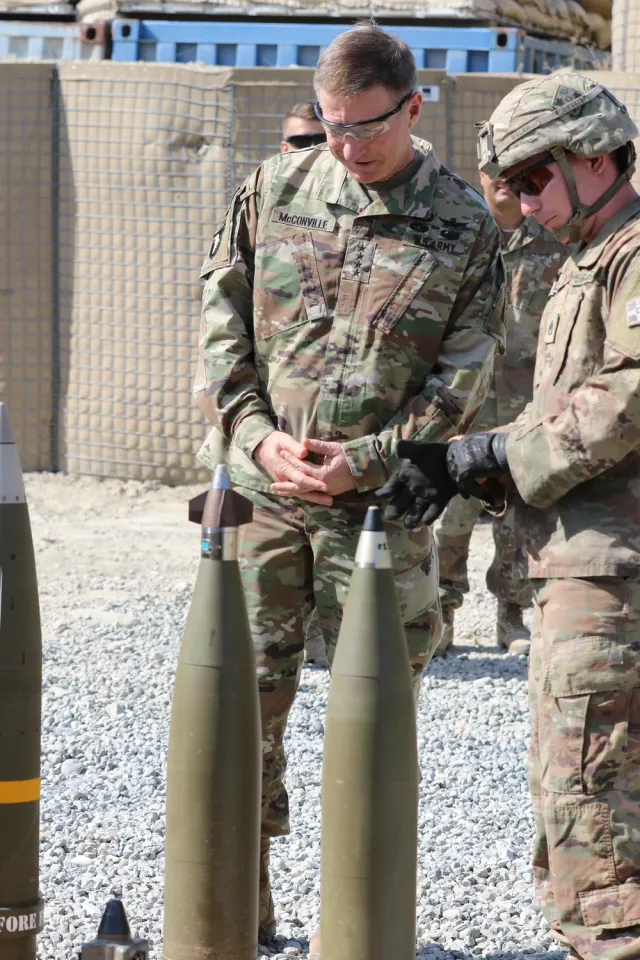 M982 Excalibur guided artillery projectile, 155 mm GPS/INS-guided artillery projectile, Munitions - view 4