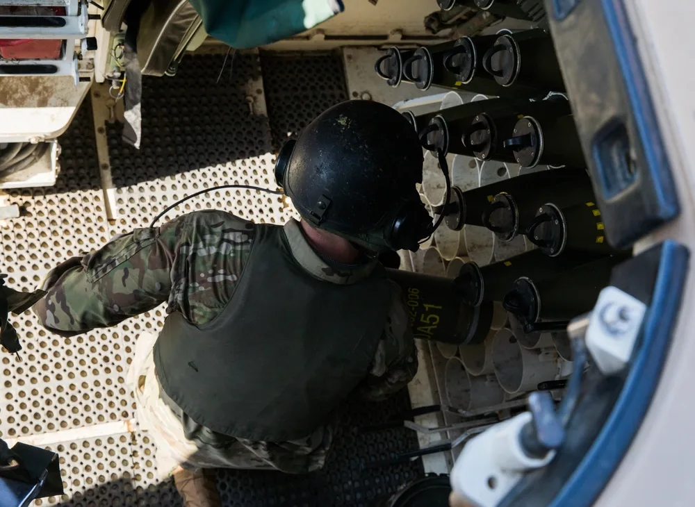 M992A2 FAASV, Tracked field artillery ammunition support vehicle, Support Equipment