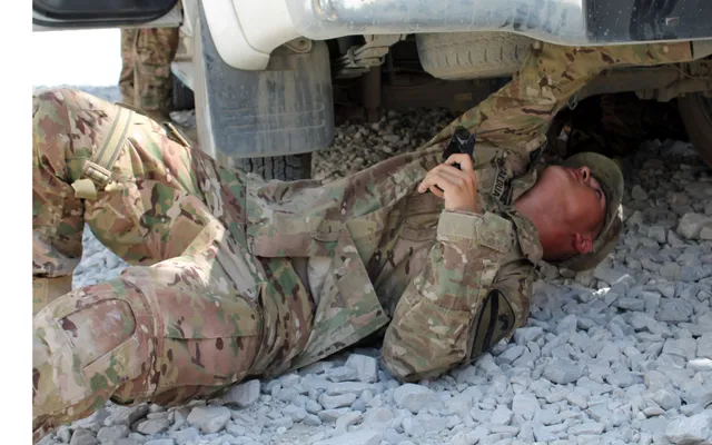 Magnetic or sticky anti-vehicle bomb, Improvised explosive device, Infantry Weapons - view 1