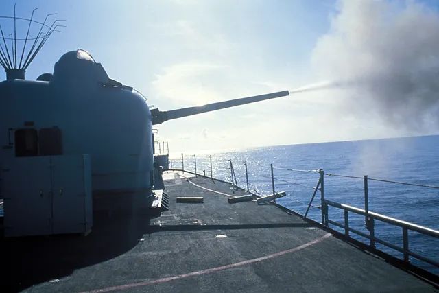 Mark 42 5-inch naval gun, 127 mm dual-purpose naval gun mount, Artillery - view 2