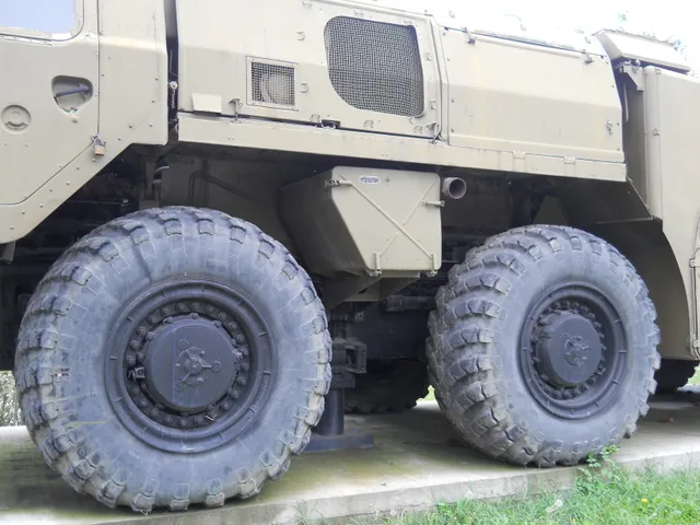 MAZ-543P transporter-erector-launcher, Road-mobile transporter-erector-launcher, Support Equipment - view 1