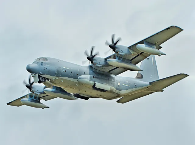 MC-130J Commando II, Special operations transport aircraft, Aircraft & UAVs - view 3