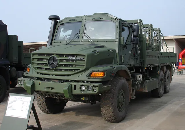 Mercedes-Benz Zetros, High-mobility military logistics truck, Support Equipment - view 1