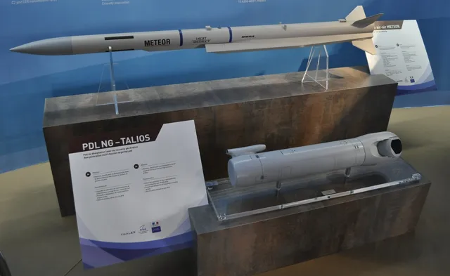 Meteor, Beyond-visual-range air-to-air missile, Munitions - view 2