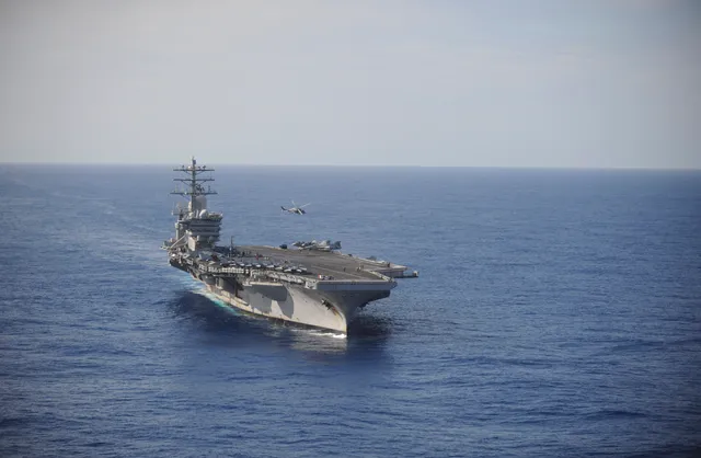 MH-60R Seahawk helicopter, Primary anti-submarine and surface warfare helicopter, Aircraft & UAVs - view 1
