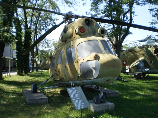 Mi-2, Light twin-turbine utility and training helicopter, Aircraft & UAVs - view 1