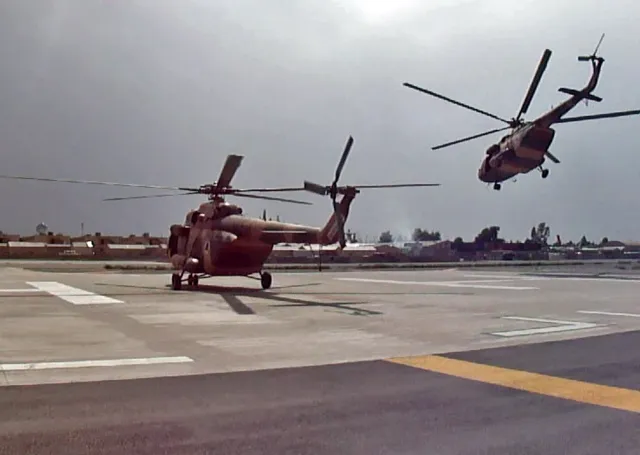 Mi-8/Mi-17, Medium twin-turbine utility transport helicopter, Aircraft & UAVs - view 2
