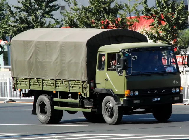 Military Truck, Military truck, Support Equipment - view 1