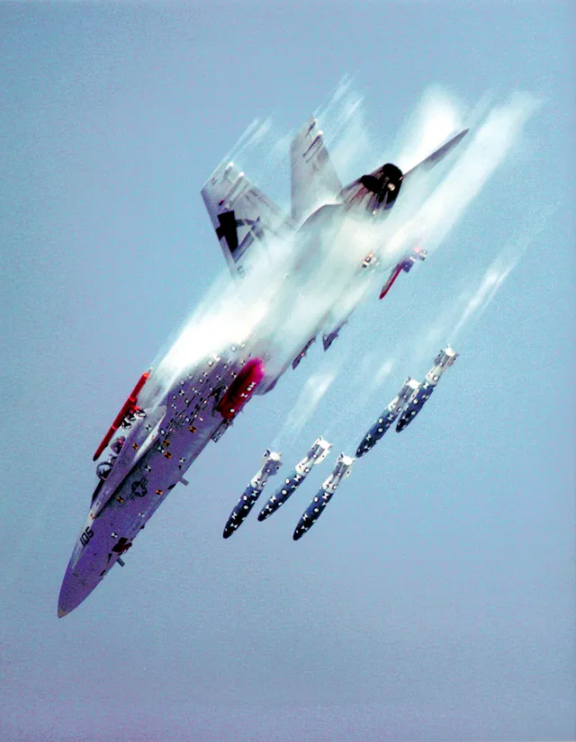Mk 83 REK guided bomb, Range-extension guided bomb, Munitions - view 2