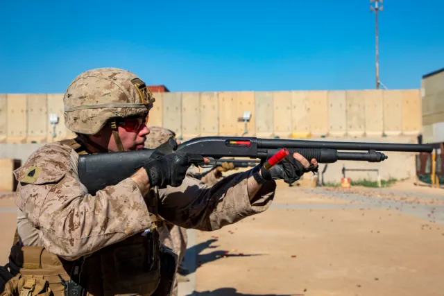 Mossberg 590 Shotgun, 12-gauge pump-action shotgun, Infantry Weapons - view 4