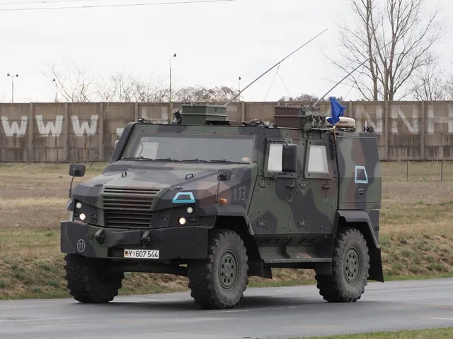MOWAG Eagle, Protected light tactical vehicle family, Armored Vehicles - view 1