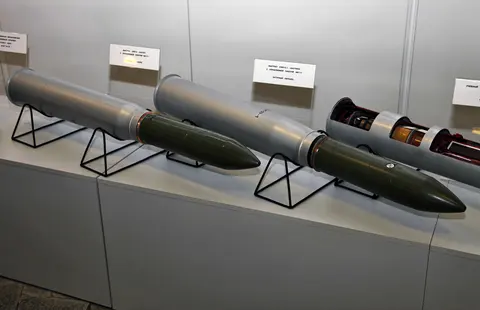 MT-12 100 mm ammunition suite, 100 mm fixed ammunition family for MT-12 and T-12 smoothbore anti-tank guns, Munitions
