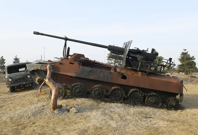 MT-LBu with 57 mm S-60, Improvised tracked self-propelled 57 mm anti-aircraft gun, Air Defense - view 1