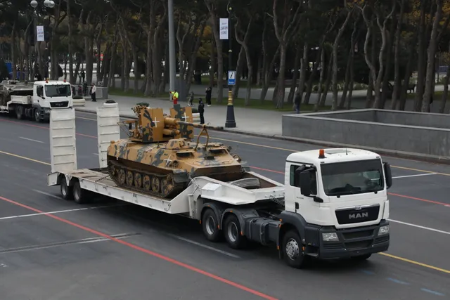 MT-LBu with 57 mm S-60, Improvised tracked self-propelled 57 mm anti-aircraft gun, Air Defense - view 2