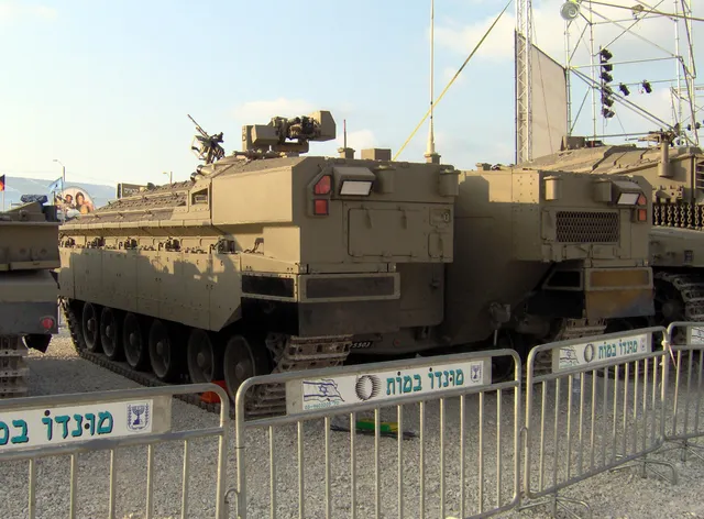 Namer, Heavy armored personnel carrier / infantry fighting vehicle, Armored Vehicles - view 1