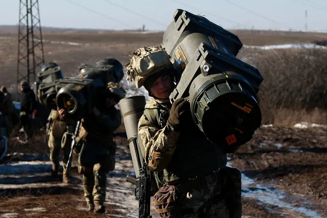 NLAW, Shoulder-launched anti-tank missile system, Infantry Weapons - view 2