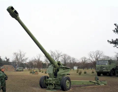 NORA M-84, 152 mm towed gun-howitzer, Artillery
