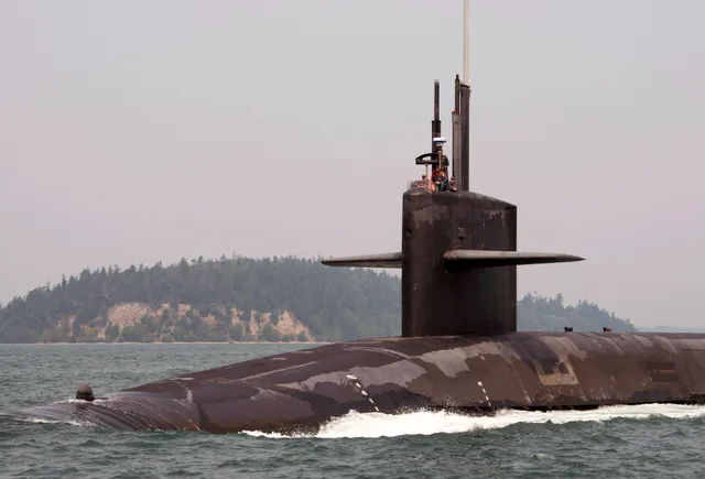 Ohio-class ballistic missile submarine, Nuclear-powered ballistic missile submarine, Naval Systems - view 1