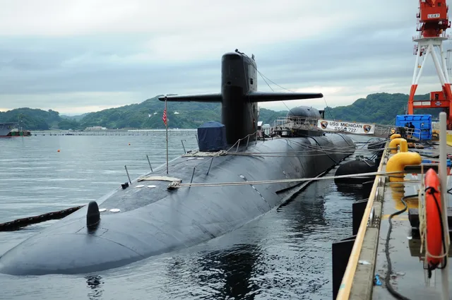 Ohio-class guided-missile submarine, Guided-missile submarine, Naval Systems - view 1